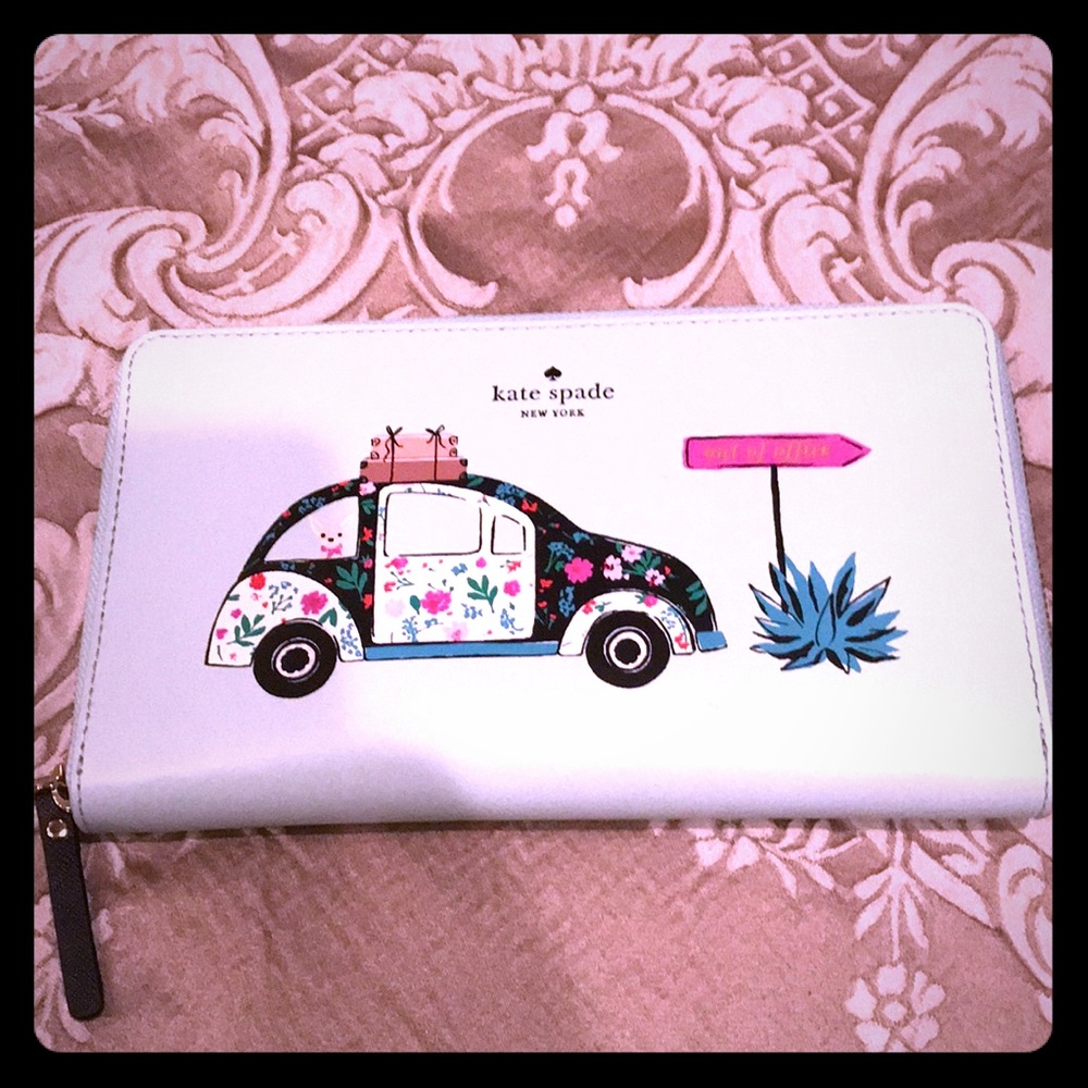 Kate Spade Kaden large travel wallet NWOT